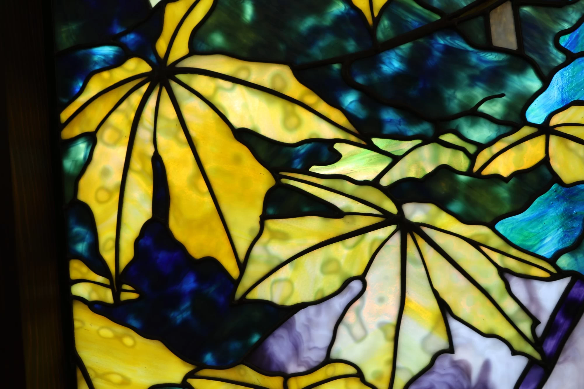 Stained glass window — why independent consultants matter
